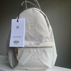 Nova Mini Light backpack